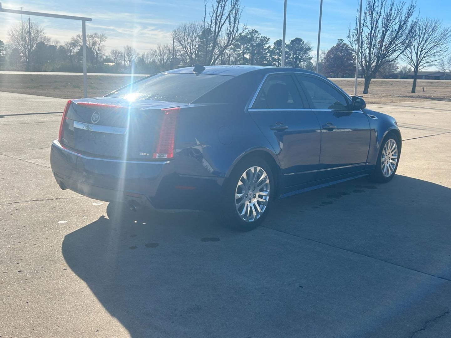 2012 BLUE /TAN Cadillac CTS CTS (1G6DS5E32C0) with an 3.6L V6 engine, AUTOMATIC transmission, located at 17760 Hwy 62, Morris, OK, 74445, (918) 733-4887, 35.609104, -95.877060 - Photo#4